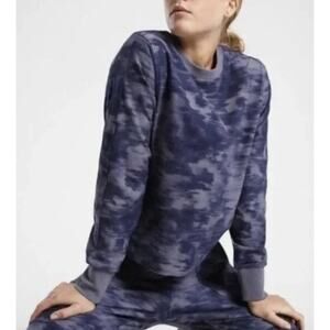 Athleta Farallon Printed Sweatshirt Blue Purple Camo Cropped Pullover SZ 1X
